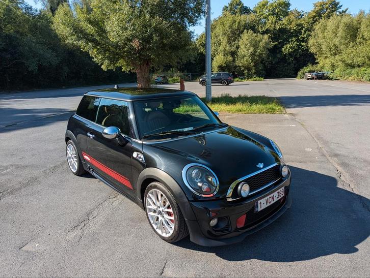 Mini One 2013 avec package JCW, Autos, Mini, Particulier, One, Essence, 3 portes, Boîte manuelle, Noir, Beige, Cuir, Traction avant