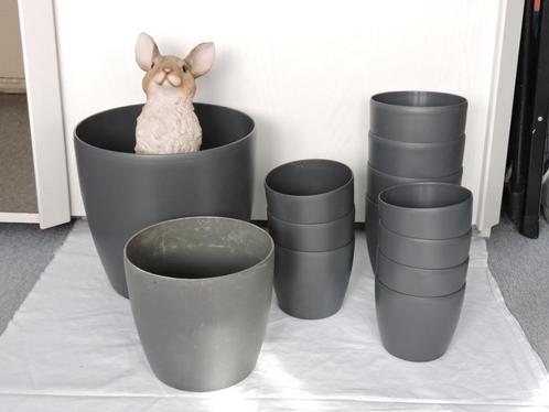 TOP ! Lot de solides pots en plastique PRIX TOTALEMENT FOU !, Jardin & Terrasse, Pots de fleurs, Utilisé, Intérieur, Balcon, Jardin
