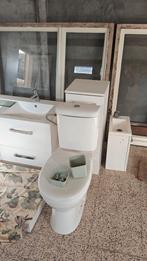 Compleet badkamermeubel + toilet en kleine wastafel, Huis en Inrichting, Badkamer | Badkamermeubels, Ophalen, Gebruikt
