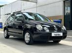 Volkswagen Polo 1.4i | AIRCO | GARANTIE (bj 2003, automaat), Auto's, Stof, Zwart, 4 cilinders, Zwart