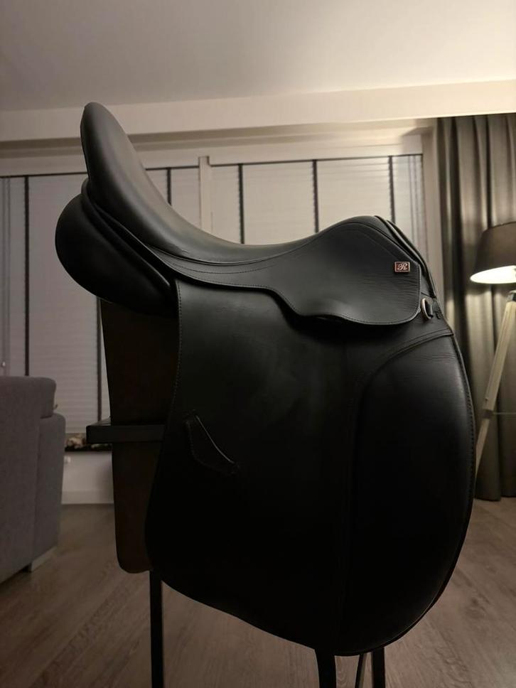 Dressuurzadel Rossner Te Koop, Dieren en Toebehoren, Paarden en Pony's | Zadels, Zo goed als nieuw, Dressuur, Ophalen of Verzenden