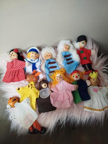 Handpoppen/vingerpopjes  beschikbaar voor biedingen
