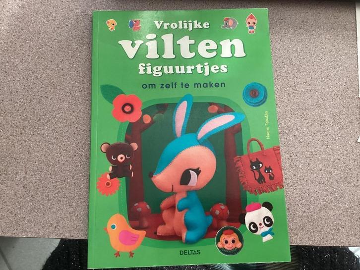 Boek Vrolijke vilten figuurtjes om zelf te maken, Boeken, Hobby en Vrije tijd, Zo goed als nieuw, Borduren en Naaien, Ophalen