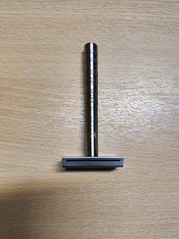 Henson Medium Titanium (Oude Versie), Envoi, Utilisé
