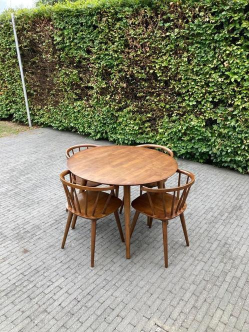 Ronde houten eettafel met 4 bijpassende stoelen - Monique St, Huis en Inrichting, Tafels | Eettafels, Gebruikt, 100 tot 150 cm