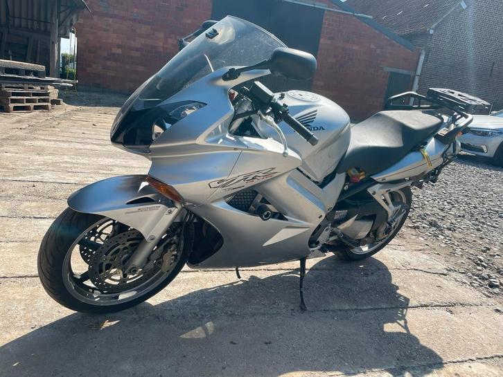 Honda VFR800 Vtec, Motoren, Motoren | Honda, Particulier, meer dan 35 kW, 4 cilinders, ABS, Sportuitlaat, Ophalen