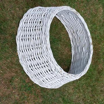 rotan kerstboommand beschikbaar voor biedingen