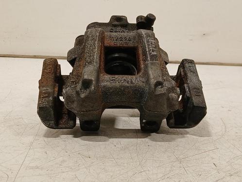 REMKLAUW LINKS ACHTER BMW 1 serie (F20) (01-2010/06-2019), Auto-onderdelen, Remmen en Aandrijving, BMW, Gebruikt