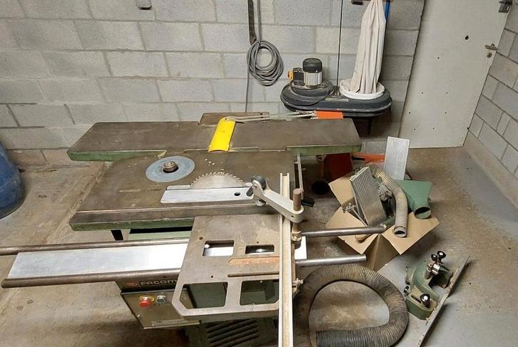 Houtbewerkingsmachine Robland X26, Articles professionnels, Machines & Construction | Travail du bois, Enlèvement