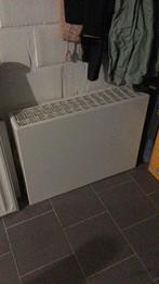 Def radiator met muurbeugels, Doe-het-zelf en Bouw, Verwarming en Radiatoren, Ophalen, Zo goed als nieuw, Radiator