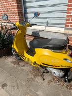 Vespa Piaggio Sprint 2 takt 50cc Geel inclusief 2 helmen, Enlèvement, Utilisé, Deux-temps, Autres modèles