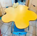 Table et 2 chaises designer « Agatha Ruiz De la Prata », Comme neuf