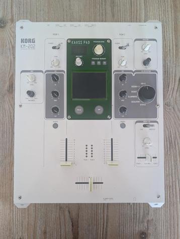 Table de mixage Korg KM-202, Musique & Instruments, Enlèvement, Comme neuf