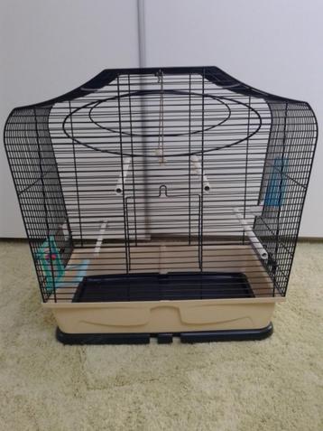 cage neuve et accessoires. Région Charleroi beschikbaar voor biedingen