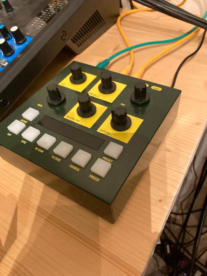 Oto Machines Bam Stereo Reverb., Muziek en Instrumenten, Effecten, Zo goed als nieuw, Reverb, Ophalen of Verzenden