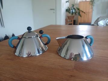 ALESSI design, suikerpotje en melkkannetje beschikbaar voor biedingen