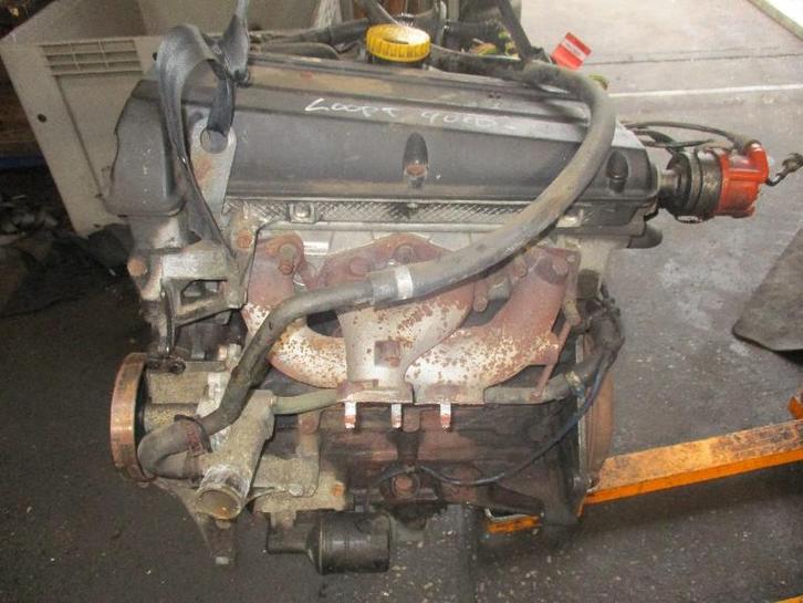 MOTOR Saab 900 II (01-1993/02-1998), Auto-onderdelen, Motor en Toebehoren, Saab, Gebruikt