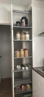 Keuken apothekerkast element, Ophalen