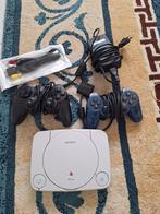 Playstation 1 slim met 2 controllers en alle kabels, Games en Spelcomputers, Spelcomputers | Sony PlayStation 1, Ophalen of Verzenden