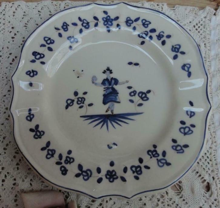 SALE Frans Moustiers ( wand) bordje met blauw motief, Antiek en Kunst, Curiosa en Brocante, Ophalen of Verzenden