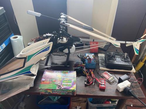 oude RC Heli Kyosho Nexus 30 en Graupner MC-15 en toebehoren, Hobby en Vrije tijd, Modelbouw | Radiografisch | Helikopters en Quadcopters