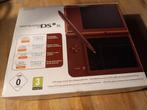 Nintendo DSI xl wine bordeau launch edition complete, Games en Spelcomputers, Spelcomputers | Nintendo DS, Ophalen of Verzenden