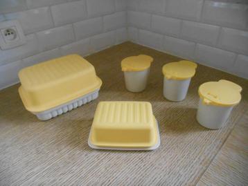 tupperware boite à pain, beurrier, pot à lait(mobilhome,kot)