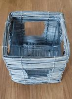 Bougeoir, photophore carré en osier et verre, Enlèvement