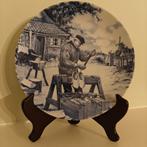 Delfts blauw sierbord met klompenmaker, Antiek en Kunst, Antiek | Keramiek en Aardewerk, Ophalen
