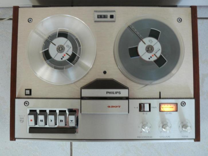 Perfect spelende Philips 4307 4-sporen, Audio, Tv en Foto, Bandrecorder, Bandrecorder, Met stofkap, Met banden, Ophalen of Verzenden