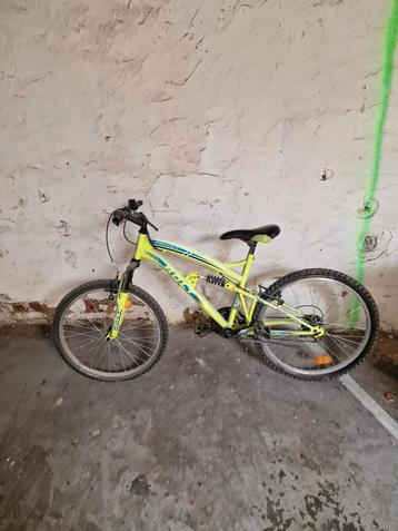 Kinder fiets 7+  beschikbaar voor biedingen