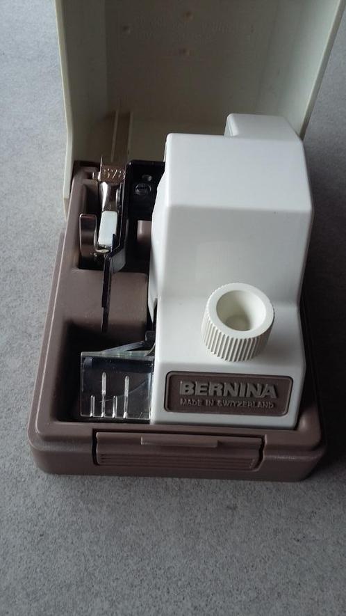 pied à surjet pour ancien machine BERNINA, Hobby & Loisirs créatifs, Machines à coudre & Accessoires, Comme neuf, Bernina, Enlèvement ou Envoi