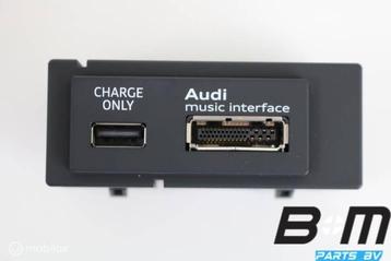 Aansluitstuk voor media-in met USB Audi RS3 8V Sportback