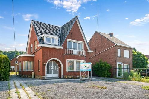 KARAKTERVOLLE WONING MET 3 SLAAPKAMERS TE OKSELAAR!, Immo, Maisons à vendre, Province du Brabant flamand, 200 à 500 m², Maison individuelle