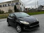 Ford fiesta 2016 euro6 pret a immatriculer feuille rose, Auto's, Stof, Zwart, 1000 cc, 3 deurs