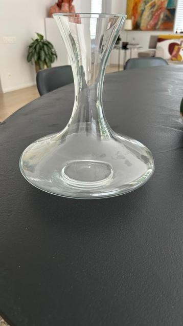 Hele mooie wijn karaf/ wijnkaraf beschikbaar voor biedingen