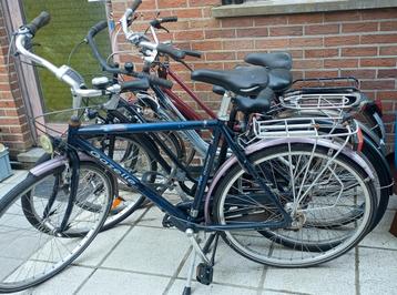 4 fietsen voor studenten beschikbaar voor biedingen