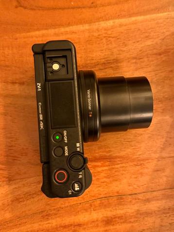 Sony zv1 + sony VCT-SGR1 beschikbaar voor biedingen