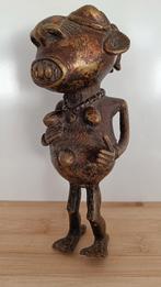 Statue fétichiste africaine ancienne en bronze, Enlèvement ou Envoi