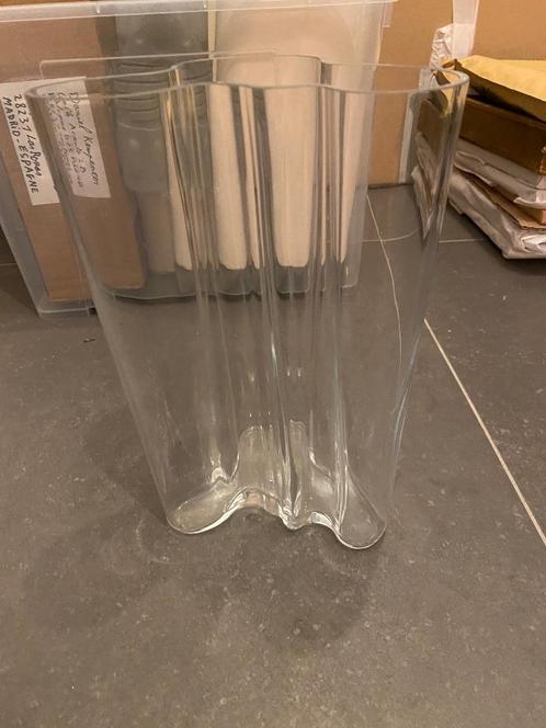 vaas vase Savoy ALVAR AALTO 25 cm Littala design Scandinavia, Maison & Meubles, Accessoires pour la Maison | Vases, Utilisé, Autres couleurs