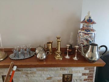 Brocante en curiosa beschikbaar voor biedingen