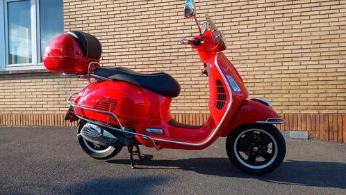 Vespa GTS 300, Fietsen en Brommers, Scooters | Vespa