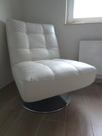 Zetel in wit leer, Huis en Inrichting, Zetels | Zetels, Ophalen, Eenpersoons, Zo goed als nieuw, Modern