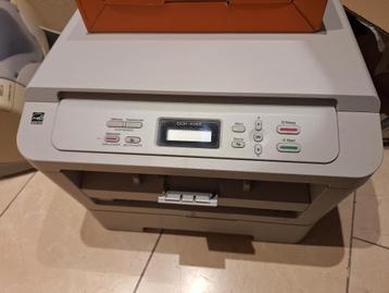 Brother DCP-7055 Laser Printer + Scanner, Computers en Software, Printers, Ophalen, Printer, Zo goed als nieuw, Kopieren