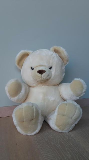 Heerlijk zachte ecru/witte knuffelbeer 45cm beschikbaar voor biedingen