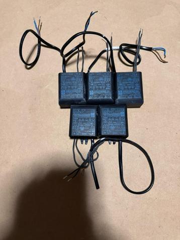 5 Electronische transfo's voor halogeen 220V naar 12V 20-60W beschikbaar voor biedingen