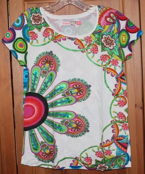 T-shirt colorée de Desigual (13 - 14 ans), Enfants & Bébés, Vêtements enfant | Taille 158, Comme neuf, Fille, Chemise ou À manches longues