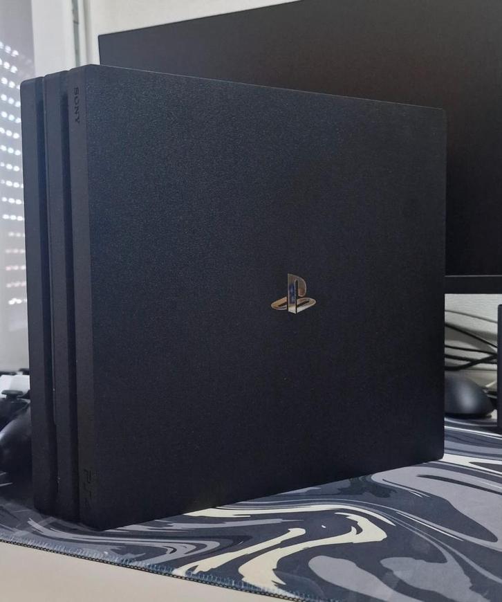 PS4 Pro 1Tb+8Tb HHD avec 290 games /jeux et accessoires, Games en Spelcomputers, Games | Sony PlayStation 4, Zo goed als nieuw