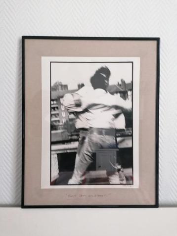 “Boys from Old Street” – Gesigneerde Zwart-Wit Fotografie beschikbaar voor biedingen