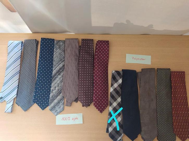 Stropdassen

(In zeer goede staat), Kleding | Heren, Stropdassen, Zo goed als nieuw, Ophalen of Verzenden
